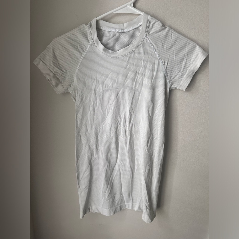 white swiftly tech Lululemon